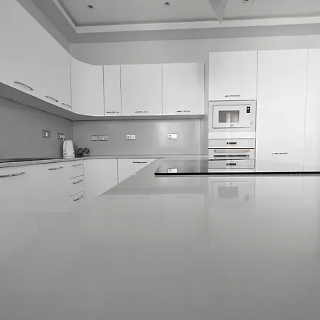 Blusky Apartment Safi